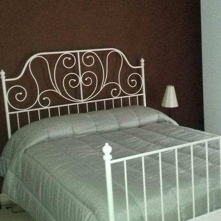 サレルノ Casa Family & Friends Bed & Breakfast エクステリア 写真