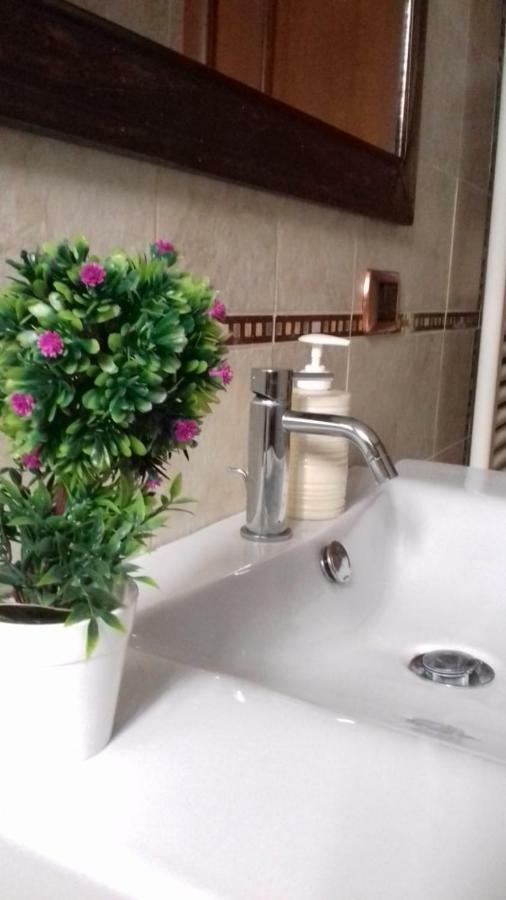 サレルノ Casa Family & Friends Bed & Breakfast エクステリア 写真